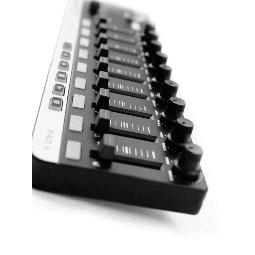 OMNITRONIC FAD-9 MIDI Controller - Image 4