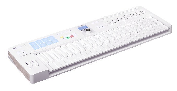 Arturia Keylab Essential MK3 61 Alpine White USBMIDI keyboard